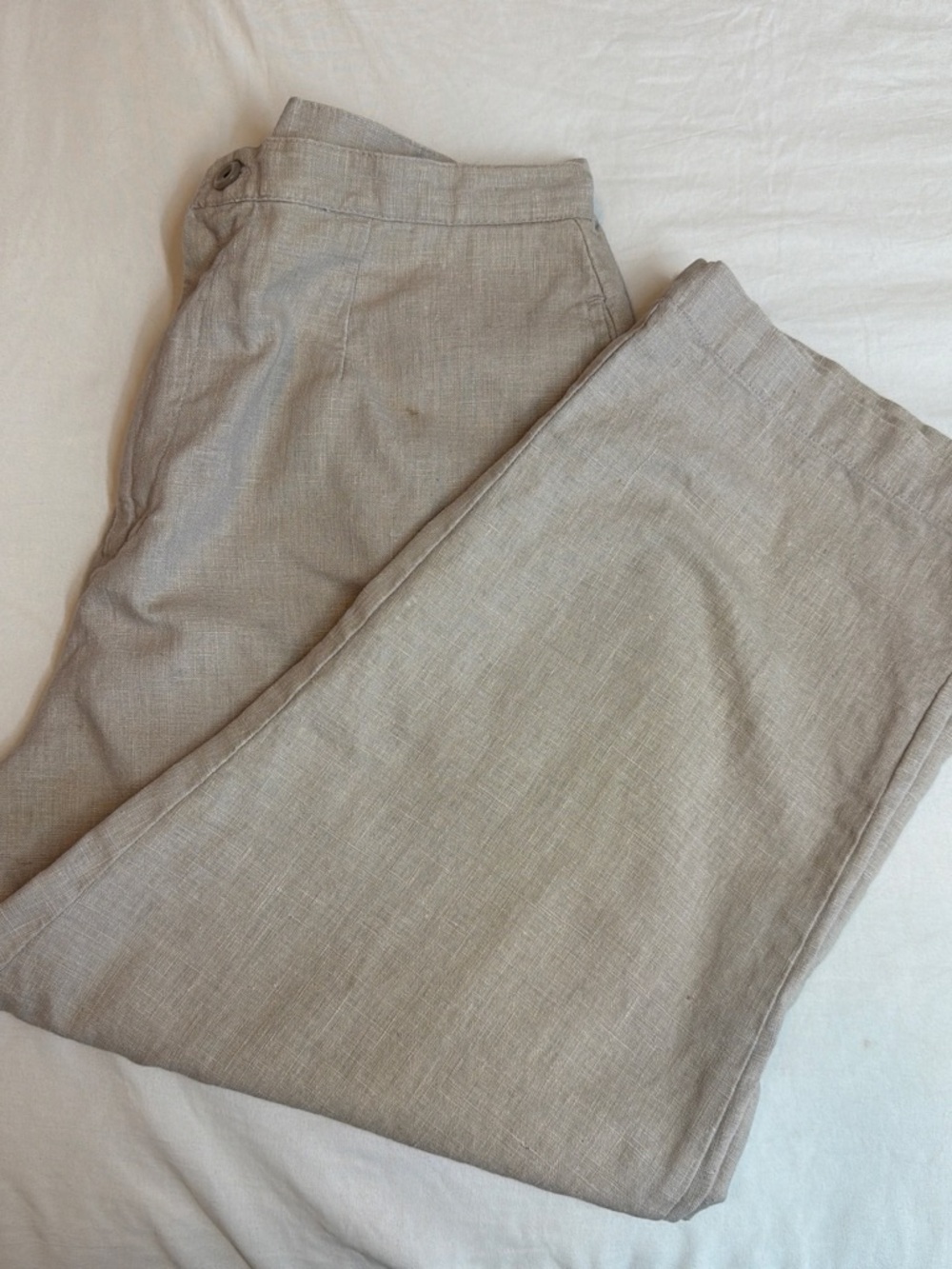 kathy ireland Wide Leg Linen-Blend Cropped Pants in Light Tan